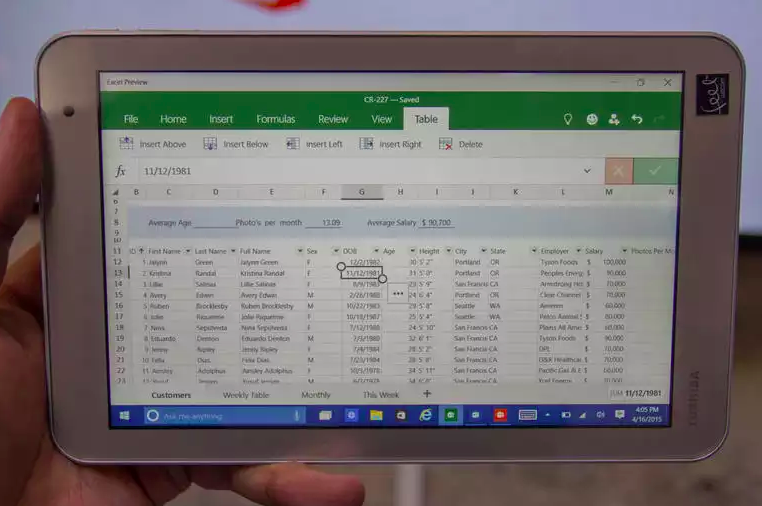 Microsoft unveils universal Office apps for Windows Phones and tablets