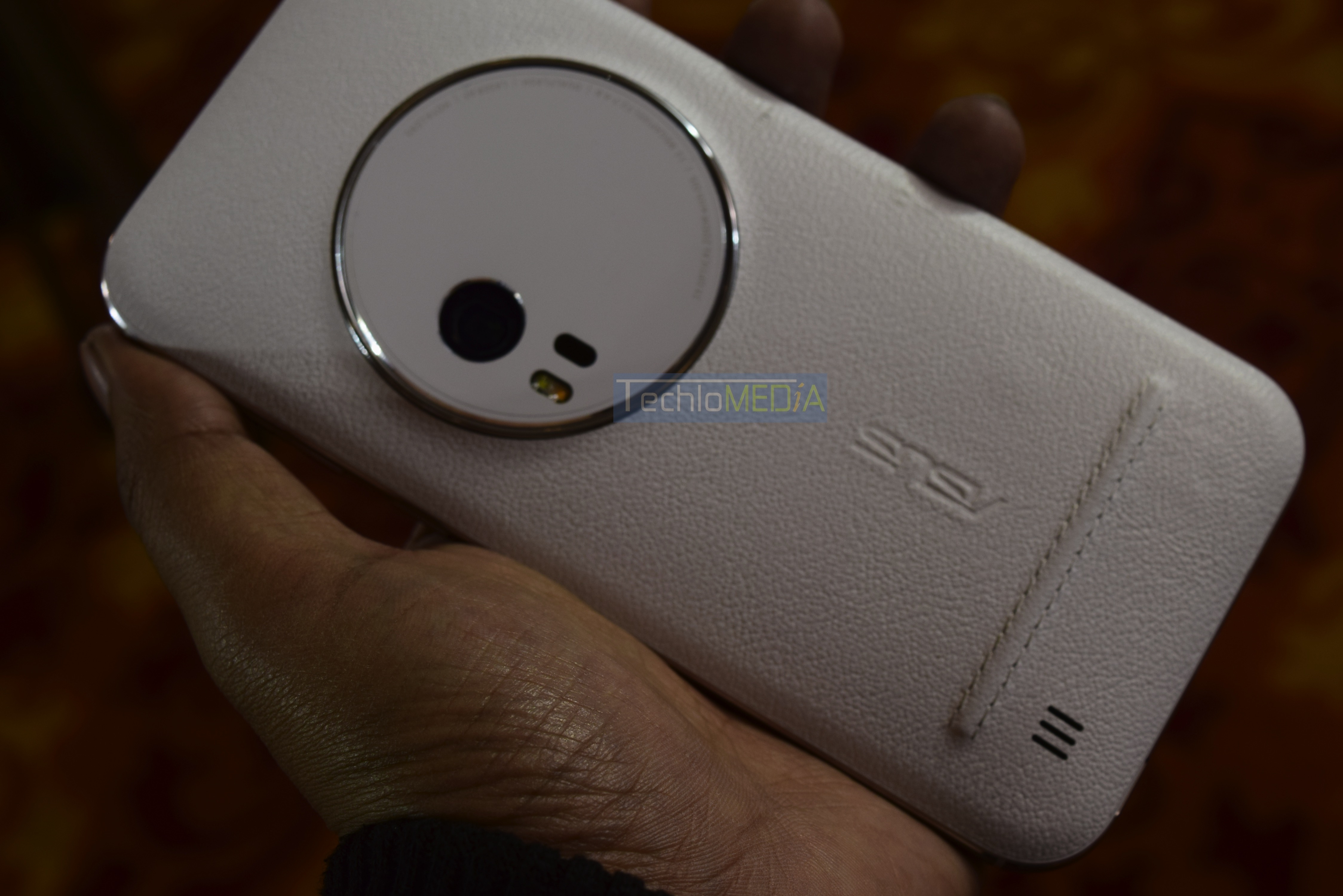 ASUS ZenFone Zoom with 3X optical zoom, 4GB RAM launched in India for Rs. 37999