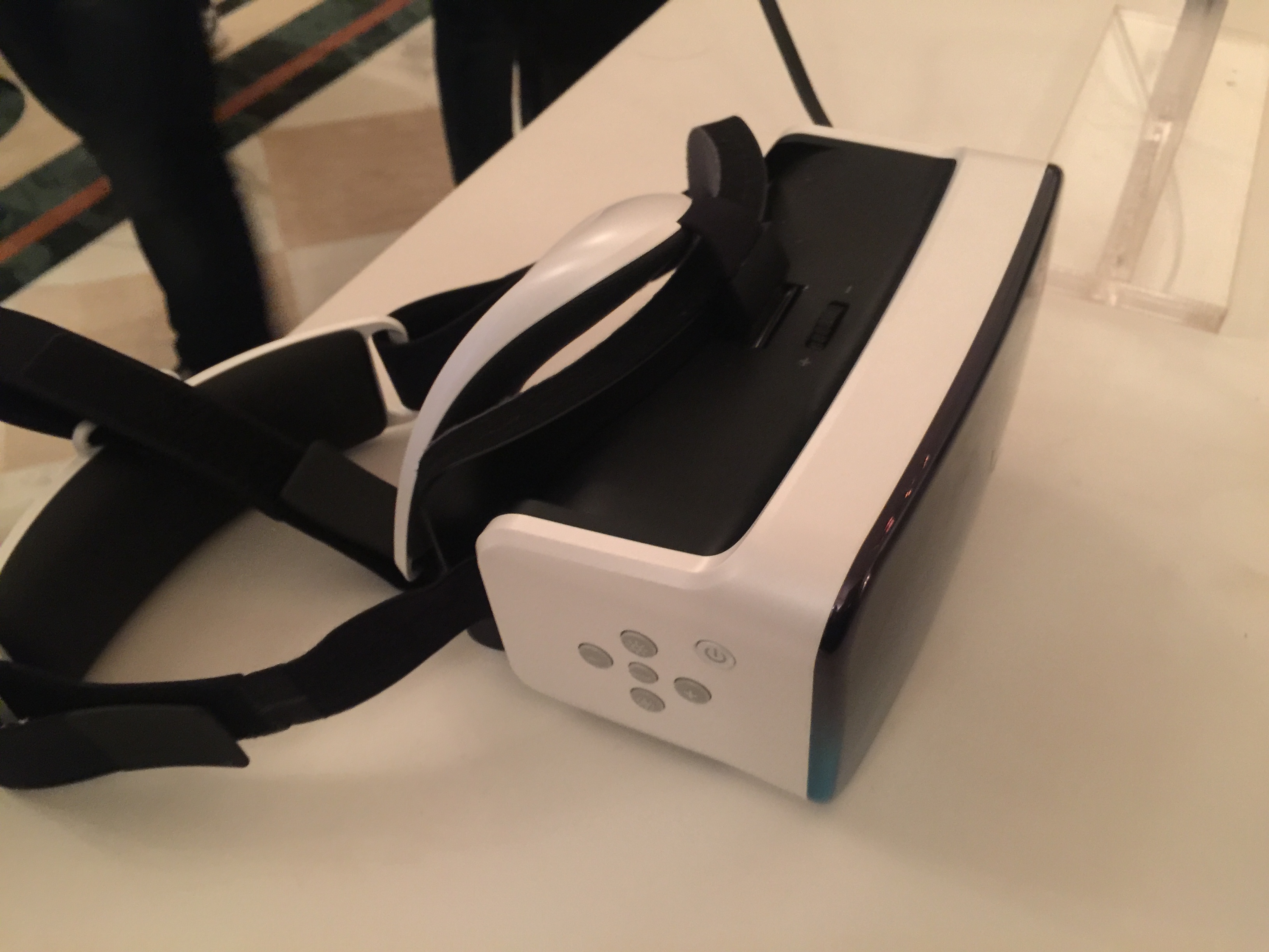 Letv Debuts in India With Le 3D Helmet, LeMe Bluetooth Headphones and Super Cycle