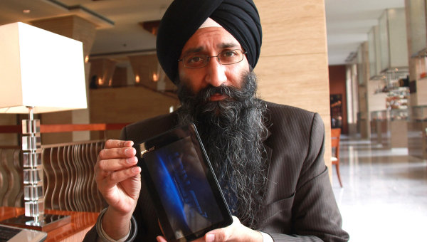 DataWind CEO Questions Freedom 251 smartphone, Reveals plan for Rs. 1500 smartphone