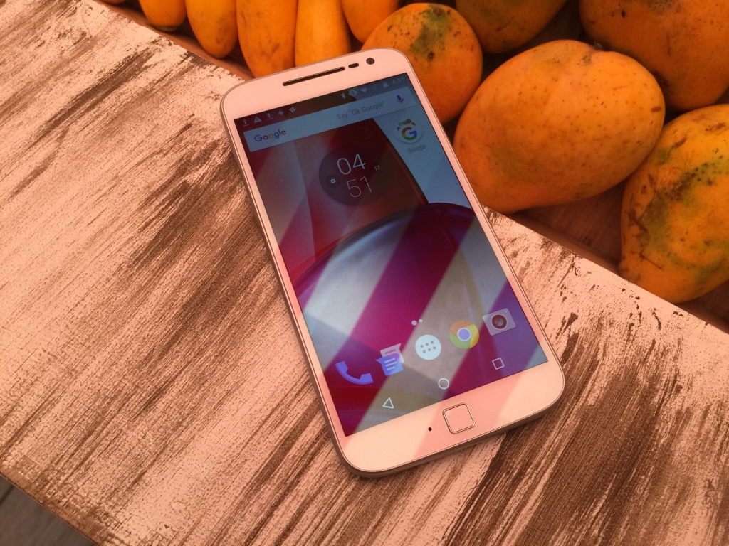 Moto G4 and Moto G4 Plus with 5.5 inch Display Launched
