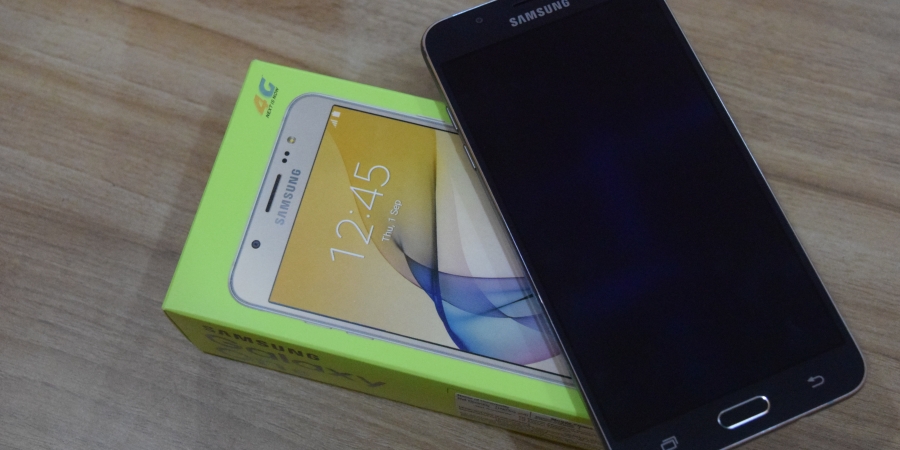 Samsung Galaxy On8 Review