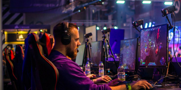5 Best Gaming Headphones Under Rs. 2000