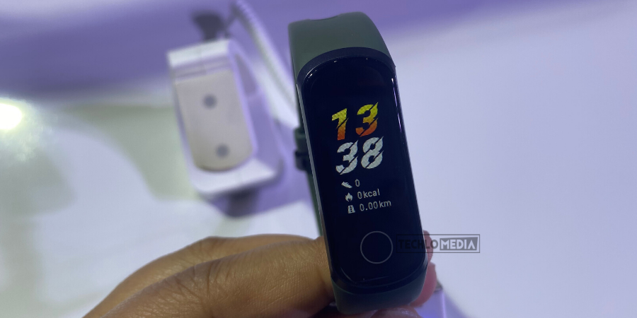 HONOR Band 5i with color display, active heart rate sensor, 50-meter water resistance launched in India for Rs. 1999