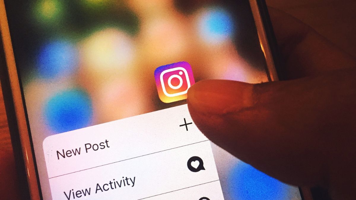 How to Create a Group on Instagram