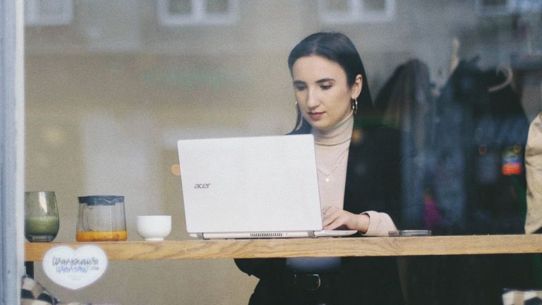 5 Best Laptops Under Rs. 40,000