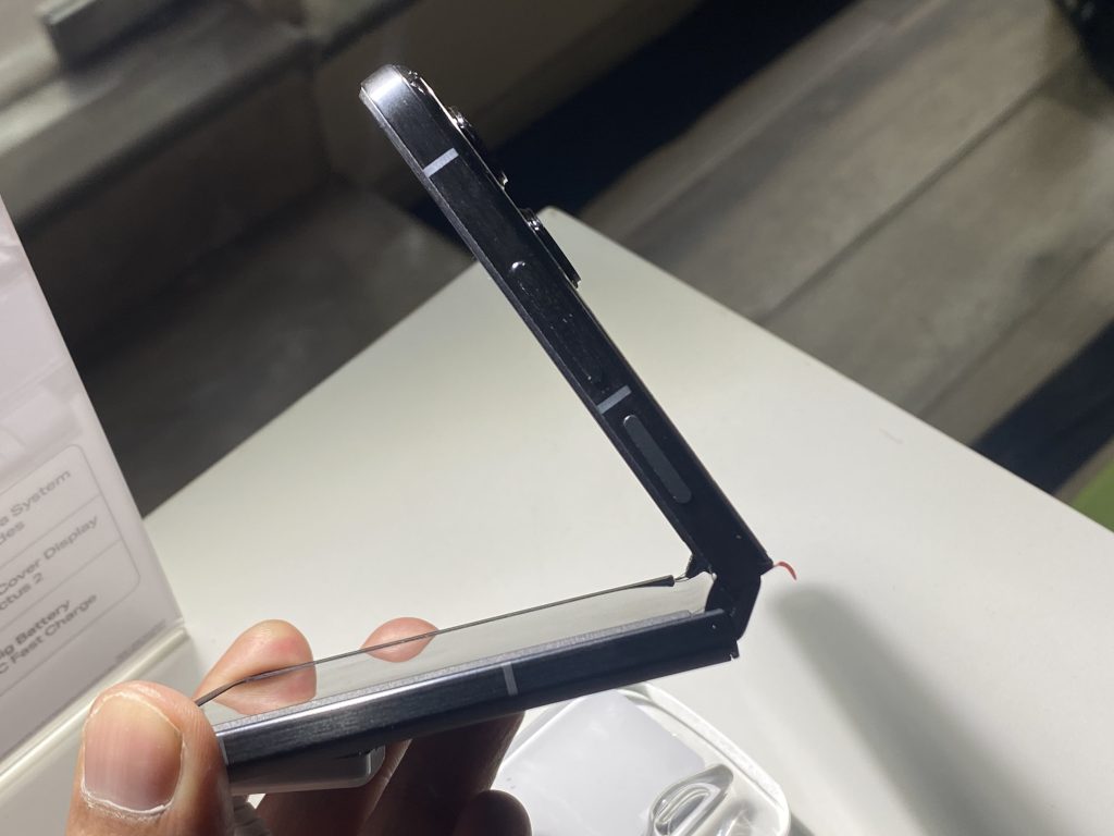 Infinix Zero Flip 5G