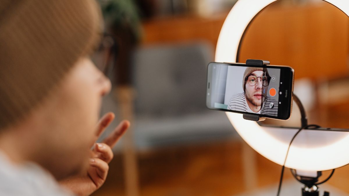 Nearly 60% of Top Influencers Promote Illegal Products, Says ASCI