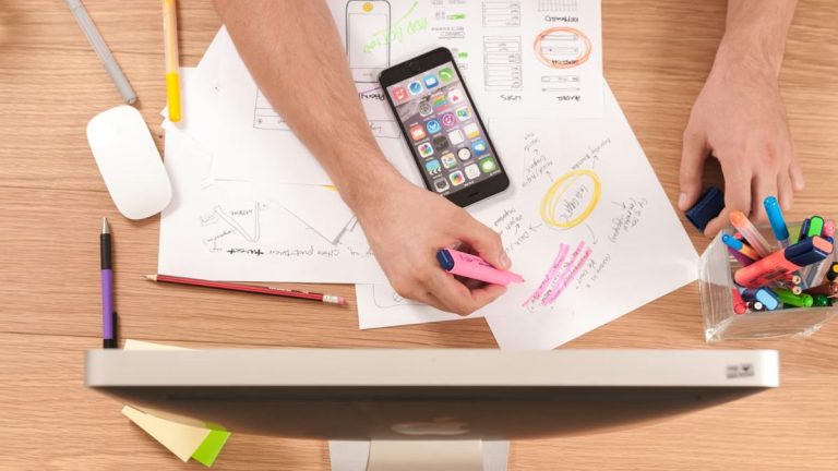 How to Calculate ROI on Application Modernization: Methods, Metrics, and Examples