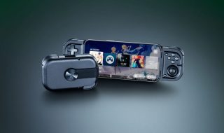 Razer Prio Is a Gaming Controller That Folds Down to Credit Card Size
