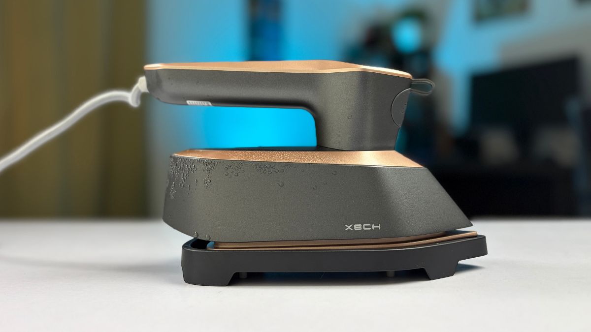 XECH Imperia Review: A Feature-Rich Garment Steamer for Different Fabrics